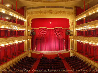 Teatro-oficial-juan-de-vera